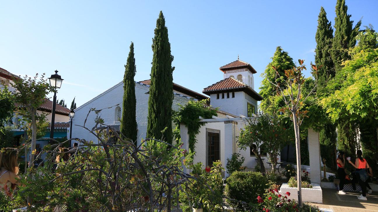 Granada Mosque
