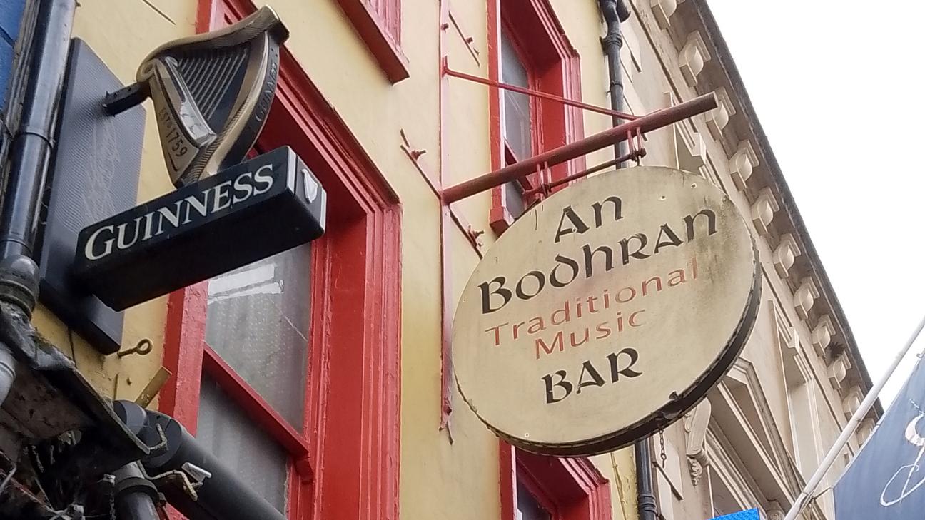 An Bodhrán, Guinness & Irish Language