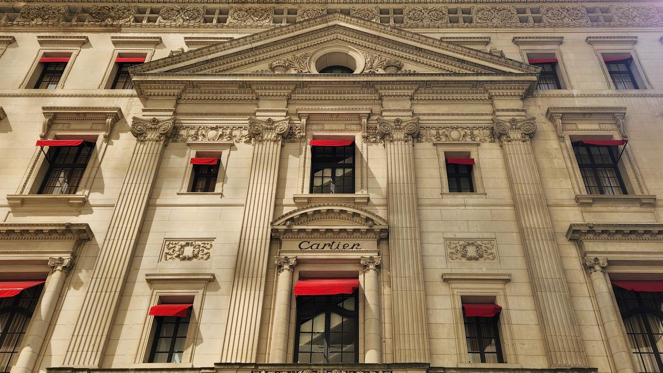 Cartier Building—A Pearl of Fifth Avenue