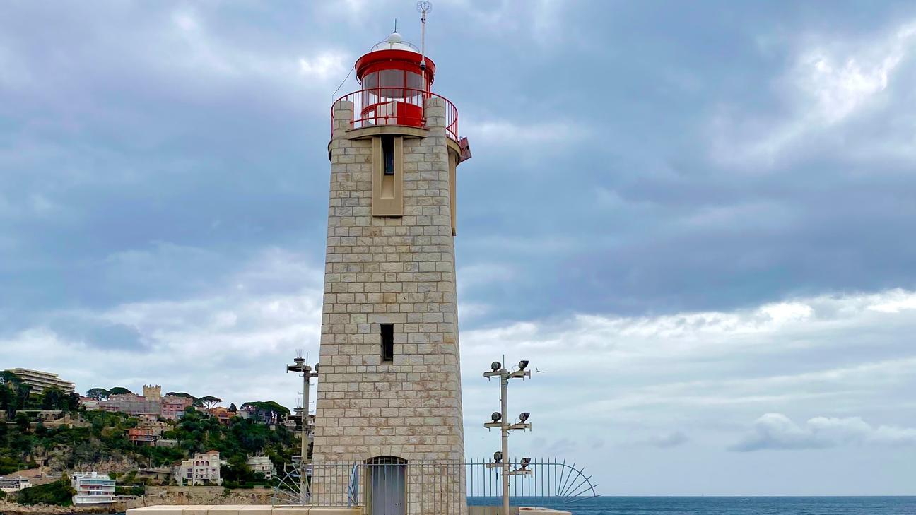 Lighthouse of Port of Nice