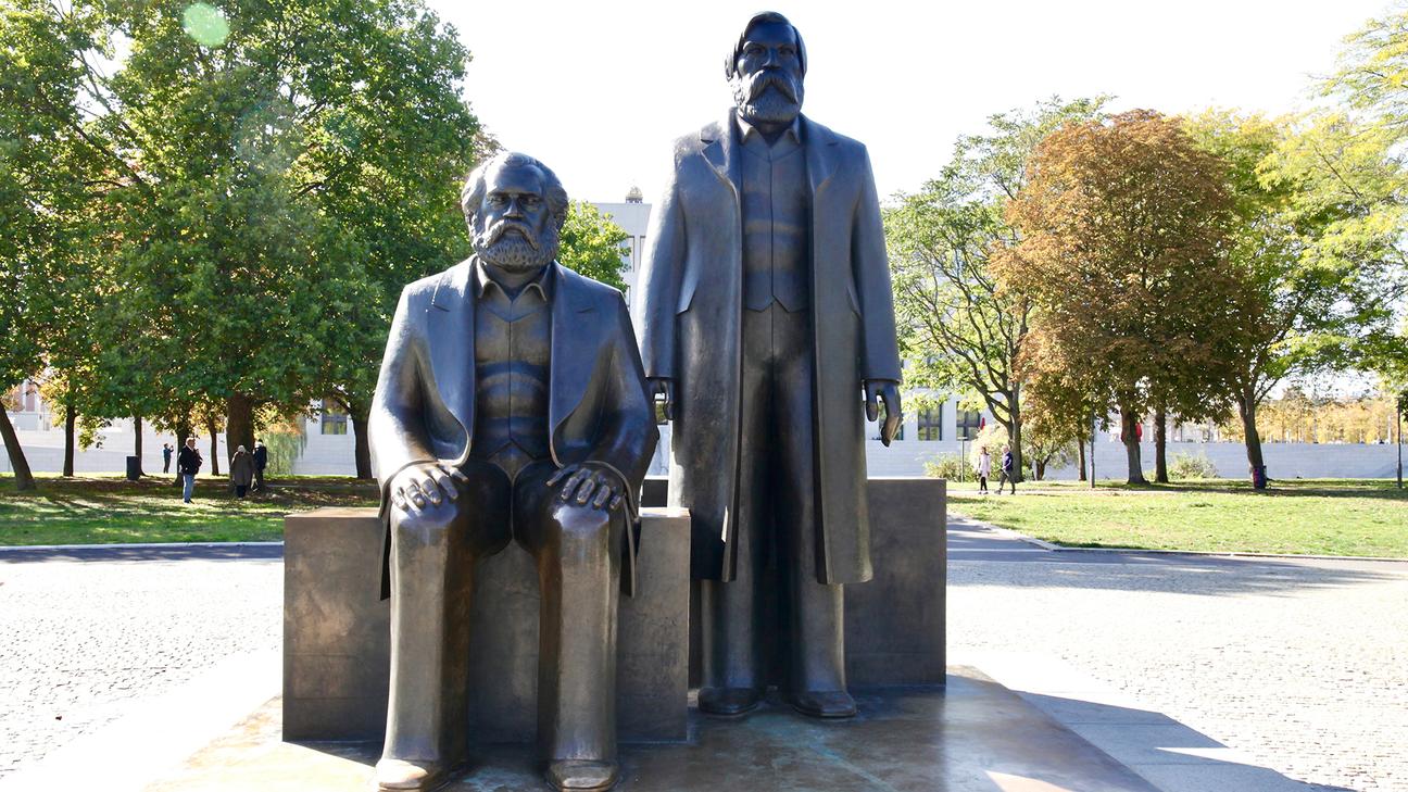 A photo of Karl Marx & Friedrich Engels