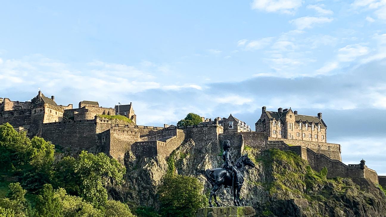 A photo of Edinburgh Castle