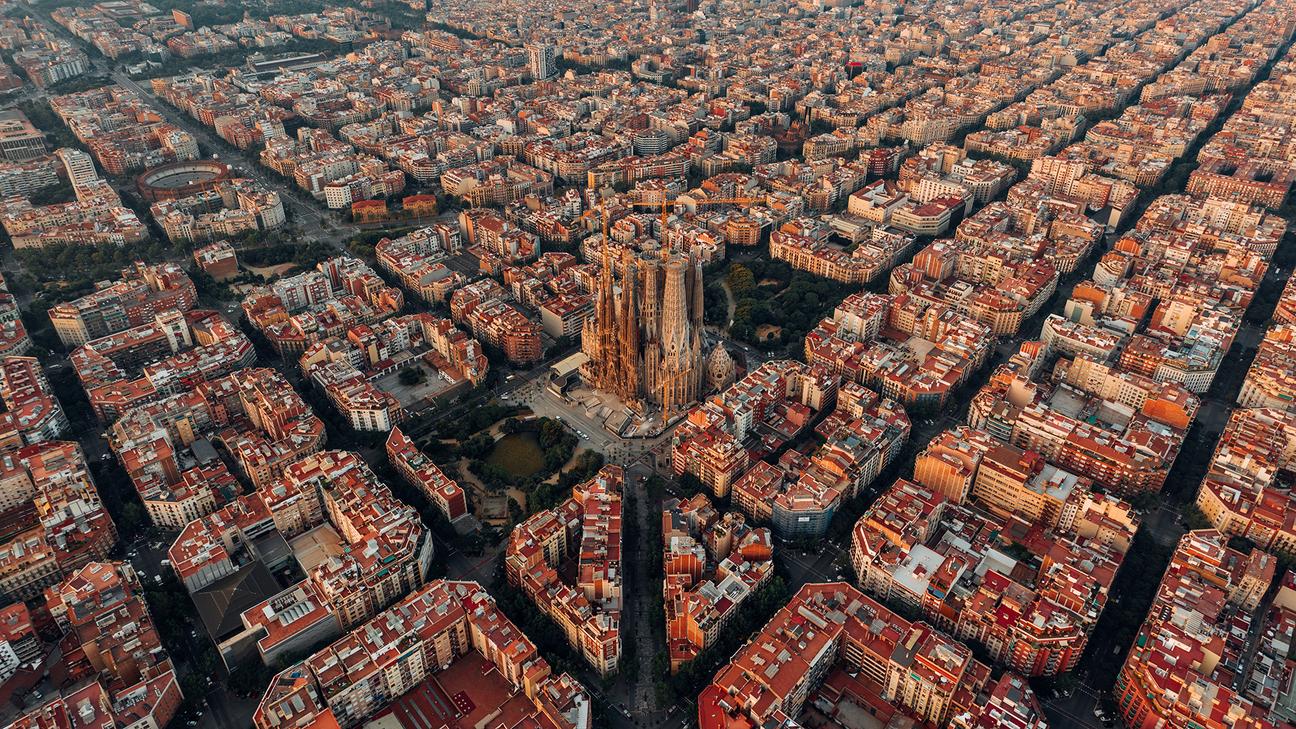 A photo of Intro: The new Barcelona is born