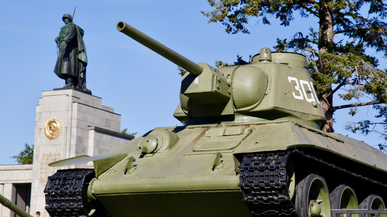 A photo of Soviet War Memorial Tiergarten
